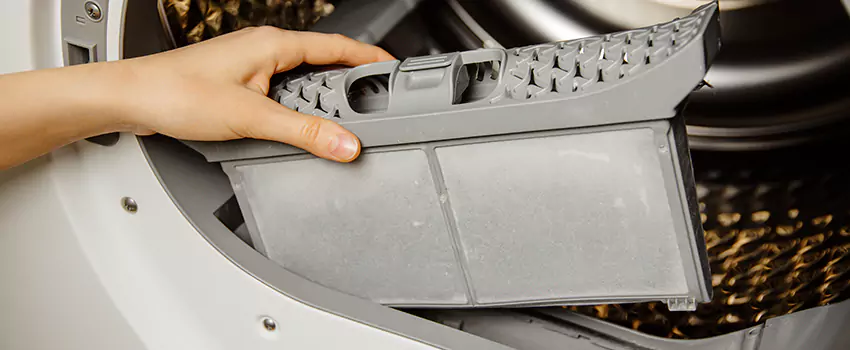 Signs Of A Clogged Dryer Lint Trap in Venice, Florida